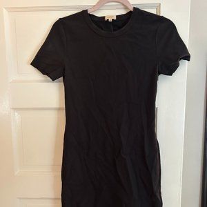 Black Sunday Best (Aritzia) Bodycon dress. Size 6